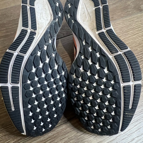 Nike Air Zoom Pegasus 36 PRM Rise Running Shoes - Picture 11 of 12